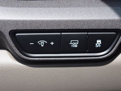 New 2026 Kia Carnival EX image 24