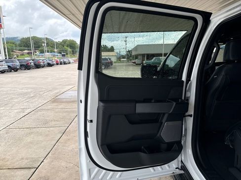 New 2025 Ford F150 XLT w/ Equipment Group 303A High image 17