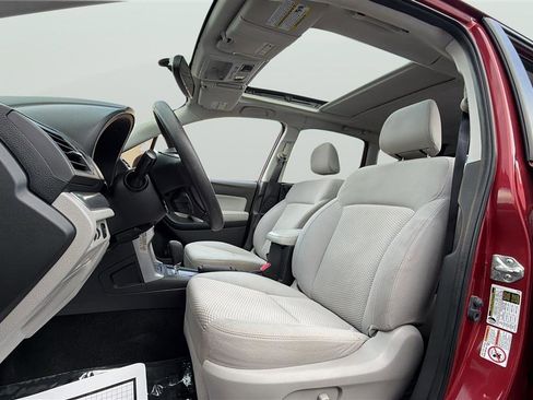 Used 2015 Subaru Forester 2.5i Premium w/ Popular Package #2 AWD/4WD image 30