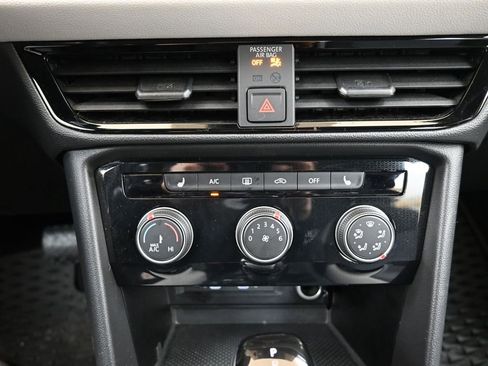 Used 2025 Volkswagen Taos S image 33