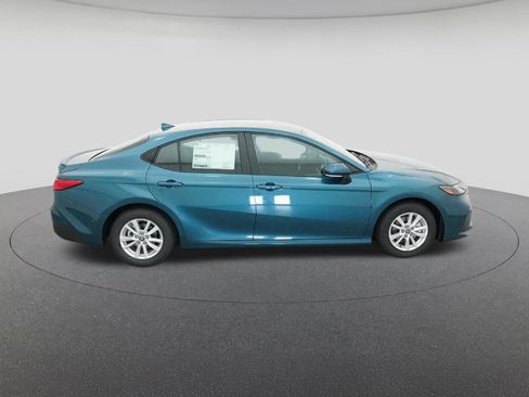 New 2025 Toyota Camry LE image 11