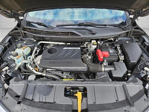 Used 2024 Nissan Rogue SV image 22