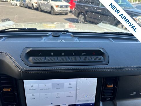 Used 2024 Ford Bronco Badlands AWD/4WD image 24