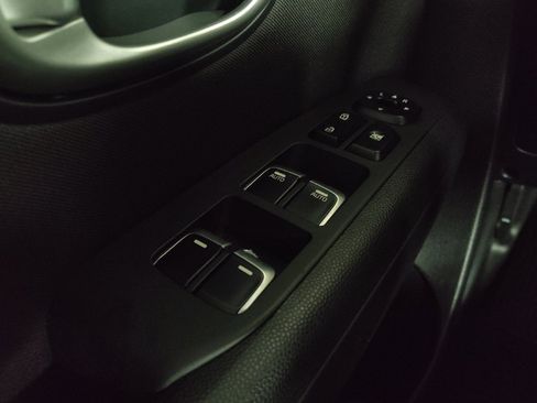 Used 2019 Kia Soul + FWD image 27