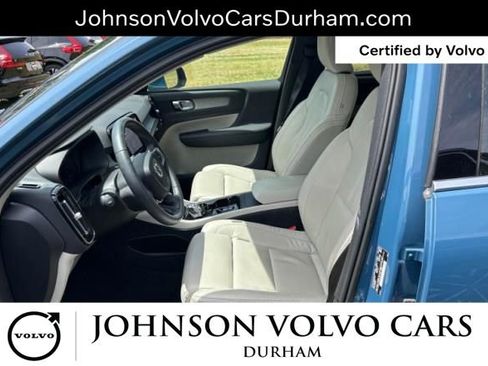 Used 2023 Volvo XC40 B5 Plus w/ Protection Package Premier AWD/4WD image 7