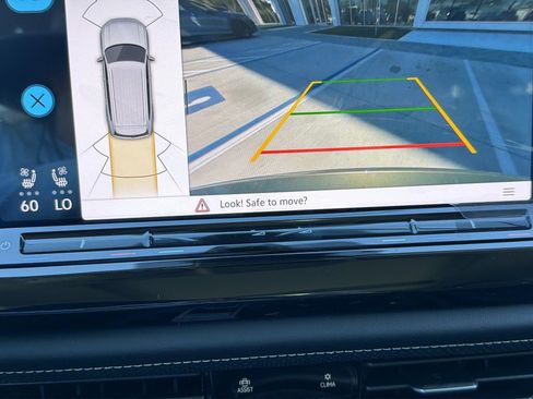 New 2026 Volkswagen Atlas SE image 22