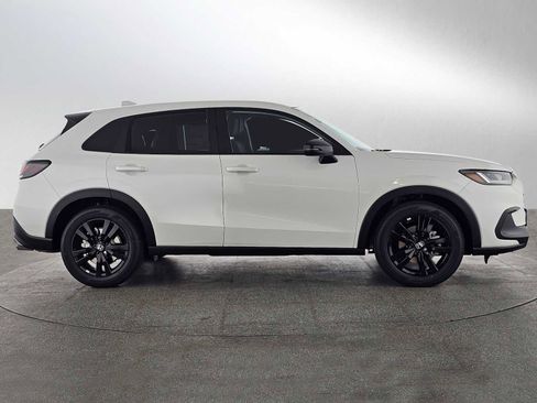 New 2026 Honda HR-V Sport image 2