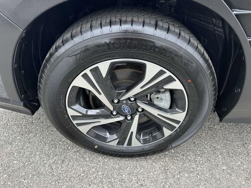 Certified 2025 Subaru Crosstrek 2.0i Premium image 6