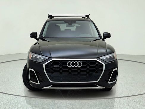Used 2023 Audi Q5 2.0T Premium w/ Convenience Package AWD/4WD image 3