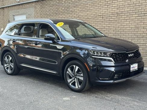 Used 2024 Kia Sorento EX AWD/4WD image 3