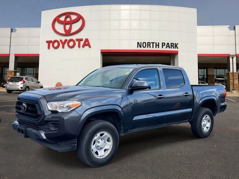 Used 2020 Toyota Tacoma SR image 1