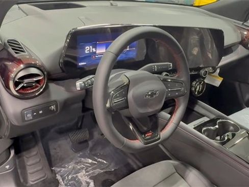 New 2026 Chevrolet Blazer EV RS image 9