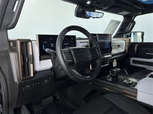 Used 2024 GMC Hummer EV 2X w/ Extreme Off-Road Package image 10