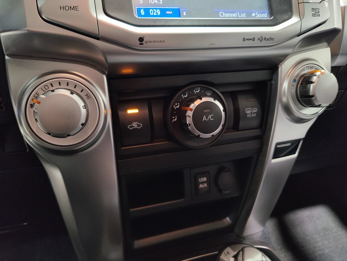 Used 2019 Toyota 4Runner SR5 Premium AWD/4WD image 37
