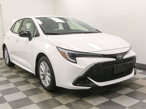 New 2026 Toyota Corolla SE image 2