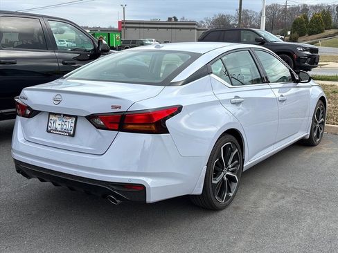 Used 2024 Nissan Altima 2.5 SR image 7