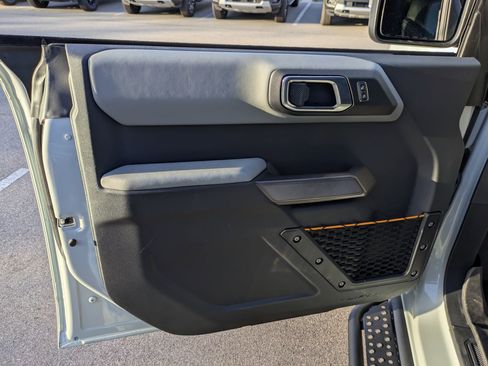 Certified 2022 Ford Bronco Badlands AWD/4WD image 16