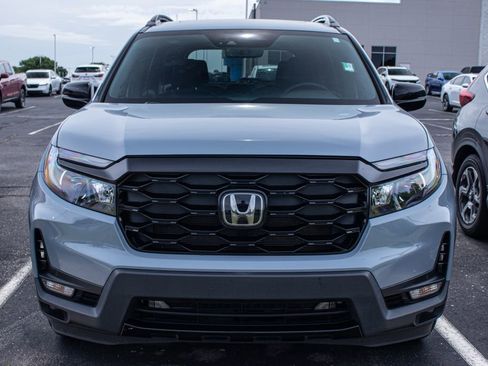 Used 2023 Honda Passport Elite image 2