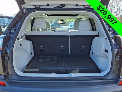 Certified 2020 Jeep Cherokee Limited image 30