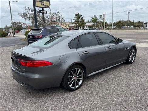Used 2016 Jaguar XF R-Sport image 4