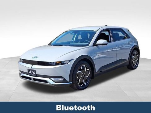 Used 2023 Hyundai Ioniq 5 SE image 4