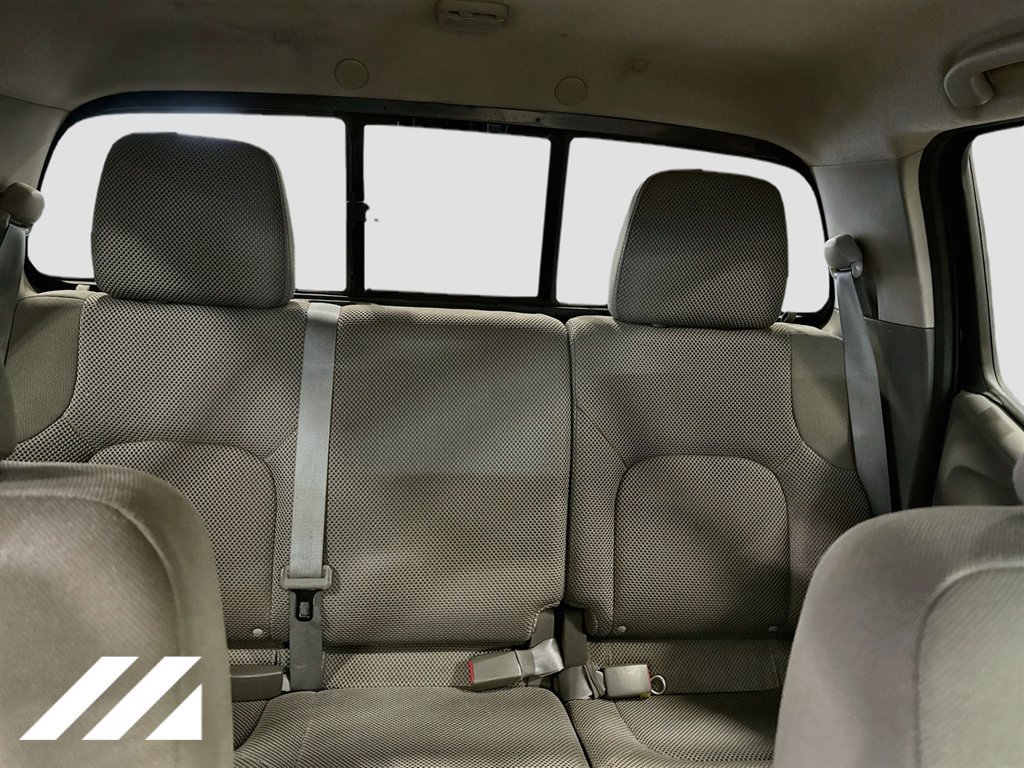 Used 2014 Nissan Frontier SV w/ SV Value Truck Package AWD/4WD image 30