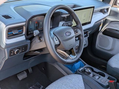 New 2025 Ford Maverick XLT w/ XLT Luxury Package image 3