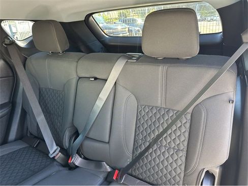 Certified 2022 Chevrolet Blazer LT w/ LPO, Black Accent Package image 4