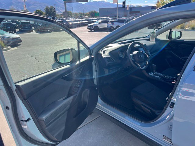 Used 2018 Subaru Crosstrek 2.0i AWD/4WD image 16