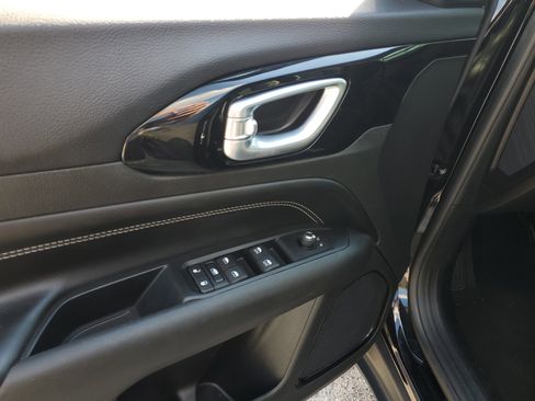 Used 2022 Jeep Compass Altitude image 15