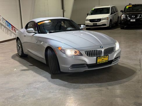Used 2009 BMW Z4 sDrive35i RWD image 7