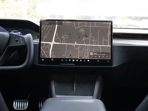 Used 2021 Tesla Model S Long Range AWD/4WD image 30