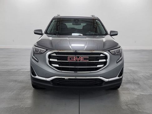 Used 2021 GMC Terrain SLT image 2