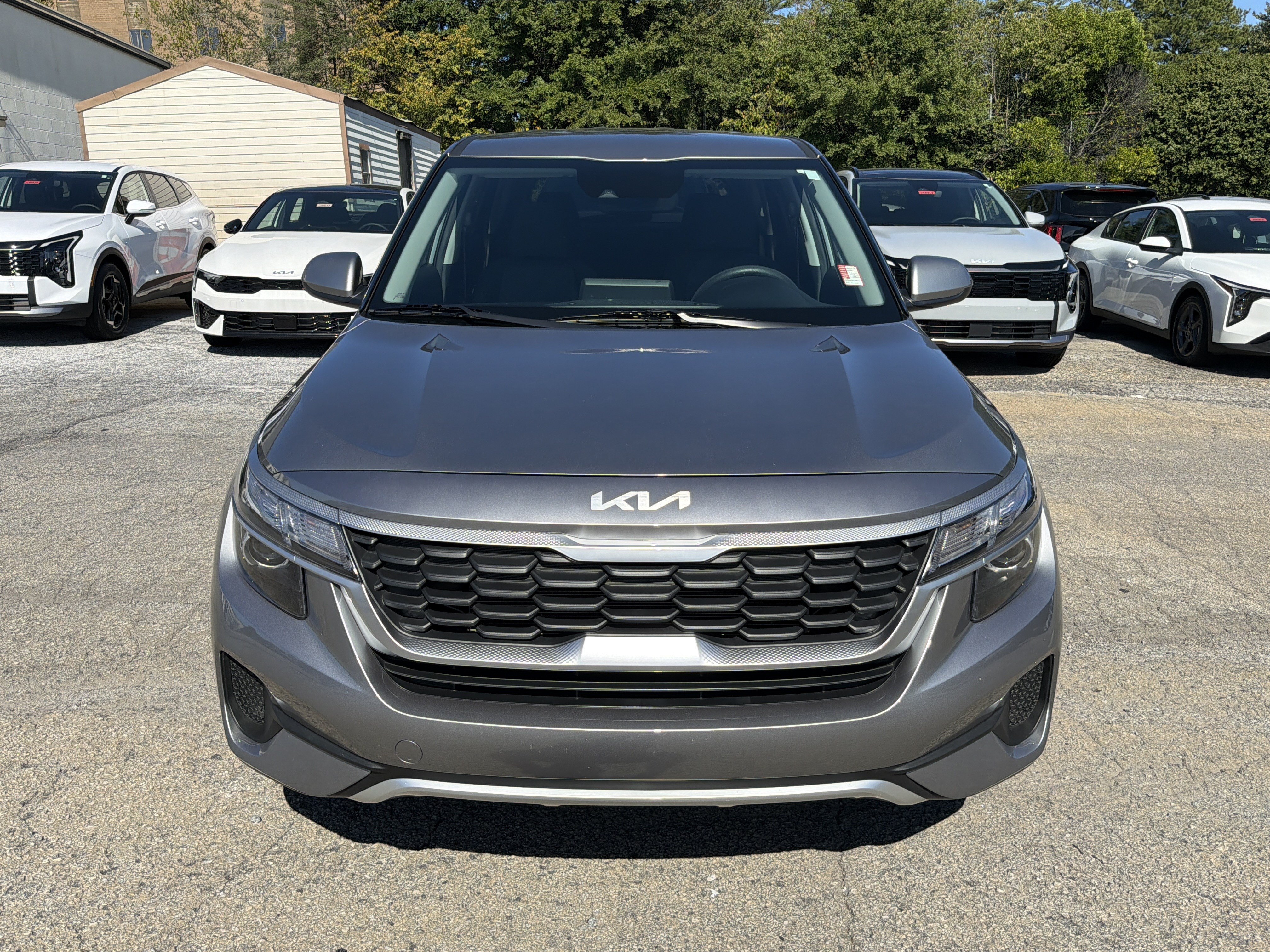 Used 2022 Kia Seltos LX AWD/4WD image 2