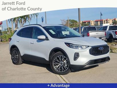 Certified 2025 Ford Escape SE w/ Class II Trailer Tow Package