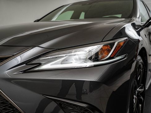 Certified 2025 Lexus ES 350 F Sport image 15