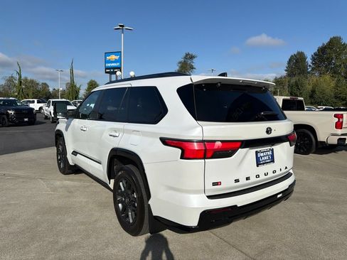Used 2025 Toyota Sequoia Limited AWD/4WD image 3