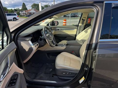 Used 2020 Cadillac XT5 Premium Luxury AWD/4WD image 10