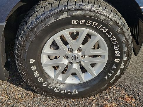 Used 2017 Nissan Frontier SV w/ SV Value Truck Package image 7