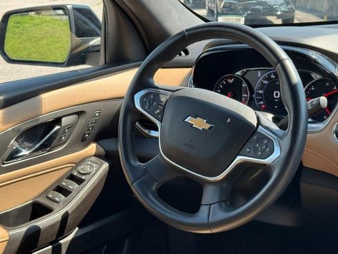 Used 2023 Chevrolet Traverse Premier w/ LPO, Floor Liner Package AWD/4WD image 13