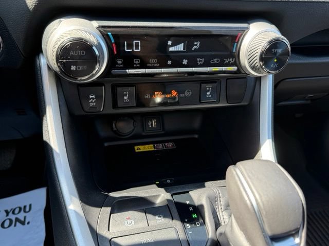 Used 2024 Toyota RAV4 XSE AWD/4WD image 23