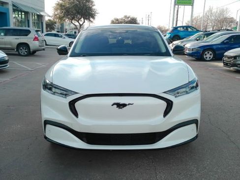 Used 2021 Ford Mustang Mach-E Premium image 2
