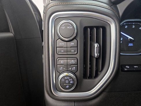 Used 2021 GMC Sierra 1500 AT4 image 7