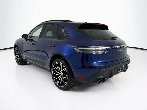 Certified 2024 Porsche Macan S AWD/4WD image 3
