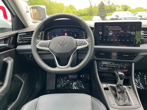 New 2026 Volkswagen Jetta SEL FWD image 18