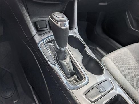 Used 2018 Chevrolet Cruze LT FWD image 22