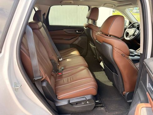 Used 2023 Acura MDX SH-AWD w/ Advance Package image 8