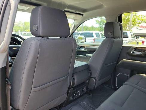 Used 2023 Chevrolet Silverado 1500 LT AWD/4WD image 13