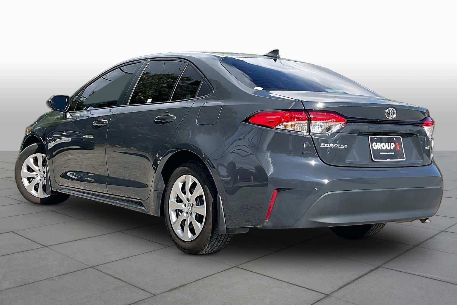 Used 2026 Toyota Corolla LE FWD image 12