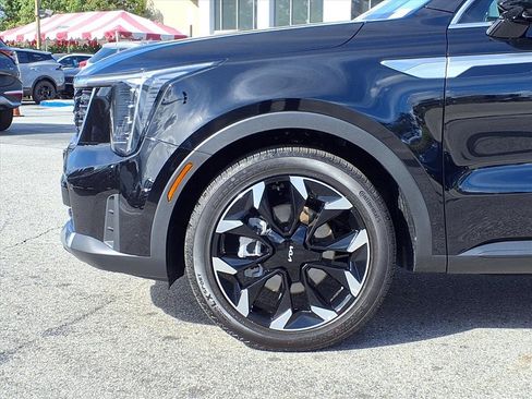 Used 2025 Kia Sorento EX w/ Panoramic Sunroof Package image 42